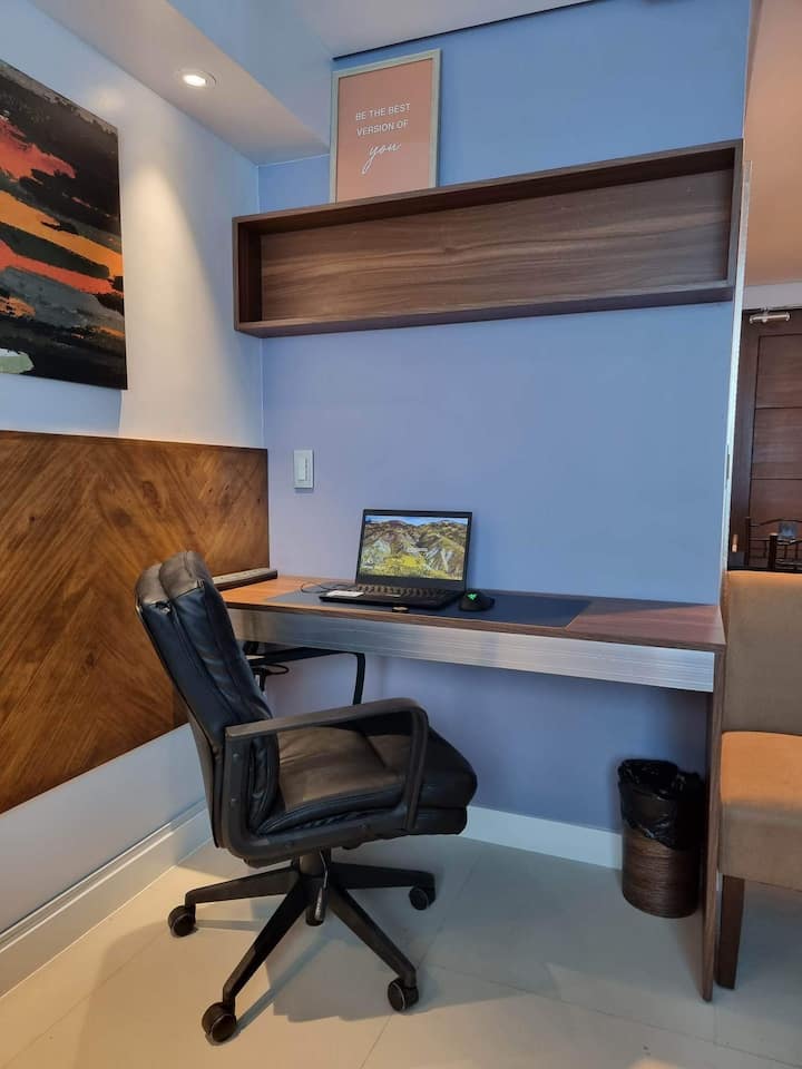 Studio Wook Executive Studio: Work in Cebu | 730 Mbps WiFi & Office Chair