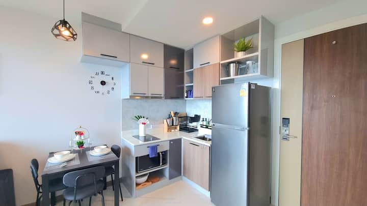 Ao403 1 Br in Krabi | Verified WiFi & Office Chair